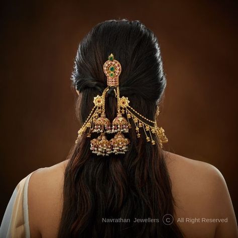 Gold & Diamond jewellery store in Bangalore | Navrathan Jewellers Traditional Indian Jwellary, Hair Jwellary, Navrathan Jewellers, Bridal Hairdo, Indian Jewelry Earrings, Bridal Hair Buns, Indian Wedding Hairstyles, Antique Jewellery Designs, Diamond Jewelry Store