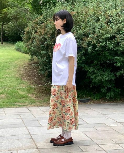 Japanese Outfit Ideas, Summer Japanese Outfits, Japanese Summer Outfits, Japan Outfit Summer, Oui Oui, Japan Fashion, Casual Style Outfits, Lookbook Outfits, Minimal Fashion