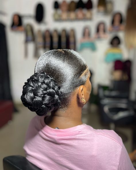 #sleekponytail #hairstyle #packinggelstyle embrace the beauty of packinggel ponytail using attachments extensions Packing Gel With Attachment, Up Gel Hairstyles, Packing Gel Hairstyle With Attachment, Packing Gel Hairstyle, Hairstyles With Attachment, Packing Gel, African Women Hair, Gel Hairstyles, Pony Style