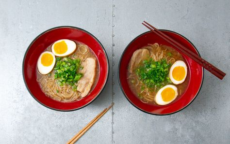 Ivan Ramen, Ramen Aesthetic, Japanese Ramen Noodle Recipes, Shio Ramen, Ramen Recipe, Homemade Ramen, Ramen Restaurant, Ramen Noodle Recipes, Ramen Recipes