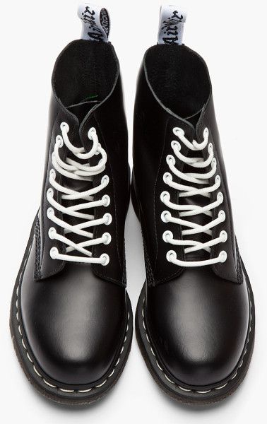 Dr Martens Reinvented Dock Martens, Combat Boots For Men, Skinhead Boots, Stem Style, Rockabilly Looks, Martens Style, Combat Boots Men, Dr Shoes, Army Boots