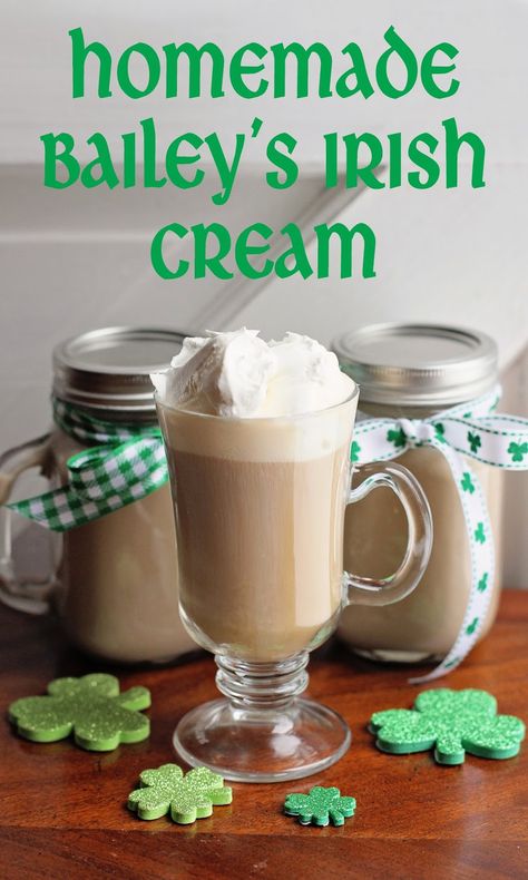 Running from the Law: Lucky (Recipe) Linkup - Homemade Bailey's Irish Cream Diy Irish Cream, Baileys Homemade, Homemade Liqueur Recipes, Homemade Baileys Irish Cream, Baileys Irish Cream Recipes, Irish Cream Recipe, Homemade Baileys, Homemade Irish Cream, Baileys Recipes