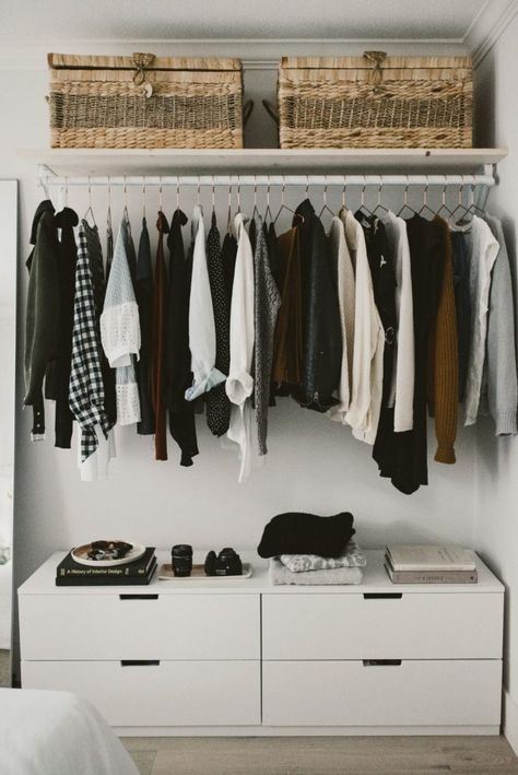 how to build an open concept closet, diy open closet, clothing storage for small space, alicia fashionista Bar Closet, Small Space Storage Bedroom, Diy Kast, Bedroom Storage For Small Rooms, Diy Cupboards, Closet Diy, Organized Closet, Open Wardrobe, Clothes Hanging