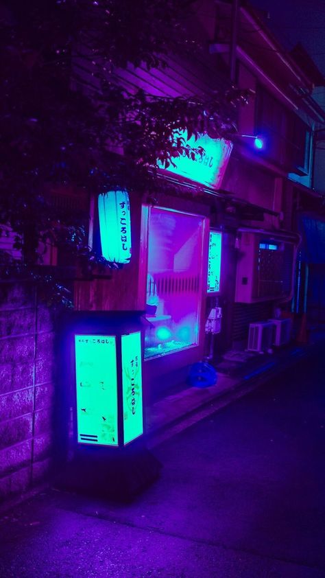 Ap Photography, Photowall Ideas, Street At Night, Blue Neon Lights, Art Spatial, Dark Things, Neon Noir, Dark Purple Aesthetic, Japan Street