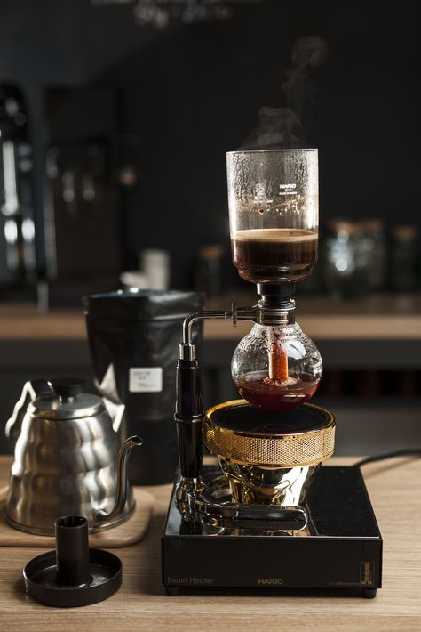 Syphon, lab-inspired coffee. Always choose light rosted beans. Coffee Syphon, Syphon Coffee Maker, Syphon Coffee, Siphon Coffee, Japanese Coffee, Coffee Shop Branding, Coffee Lab, Coffee Supplies, Brewing Coffee