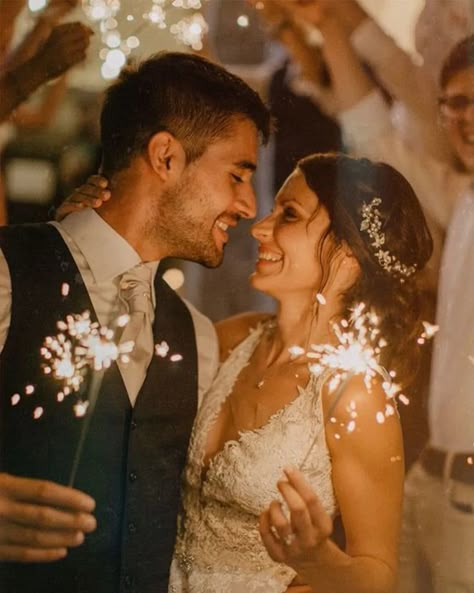 Using Wedding Sparklers In the Winter Wedding Sparklers Photos, Sparkler Exit Wedding, Night Wedding Photos, Wedding Exit, Wedding Portrait Poses, Wedding Couple Photos, Wedding Exits, Wedding Picture Poses, Wedding Sparklers