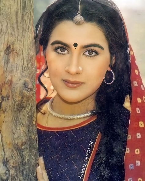 amrita-singh Amrita Singh, Popular Actresses, Aamir Khan, Old Is Gold, Beauty Face Women, Akshay Kumar, Wedding Songs, Women Photography, Bollywood Girls