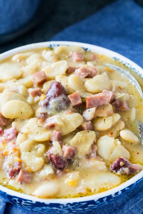 Butter Beans Recipe, Southern Cooking Recipes, Deep South Dish, Southern Recipes Soul Food, Bean Soup Recipes, Smoked Ham, Butter Beans, God Mat, Southern Cooking