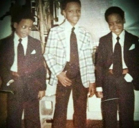 Ronnie DeVoe with his twin Brothers, Robert and Roland. Ronnie Devoe, Ralph Tresvant, Coloured People, R&b Artists, Dapper Dudes, Black Celebrities, Head Of State, Rhythm And Blues, No Game No Life