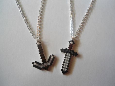 Iron pickaxe and iron sword necklaces Minecraft Necklace, Minecraft Gift Ideas, Minecraft Gifts, Minecraft Toys, You Are My Moon, Party Prizes, Baymax, Hama Beads, Pretty Jewellery