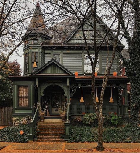 Victorian Style Homes, Victorian Architecture, Victorian House, Cute House, Gothic House, Sims House, Dream House Exterior, House Goals, Pretty House