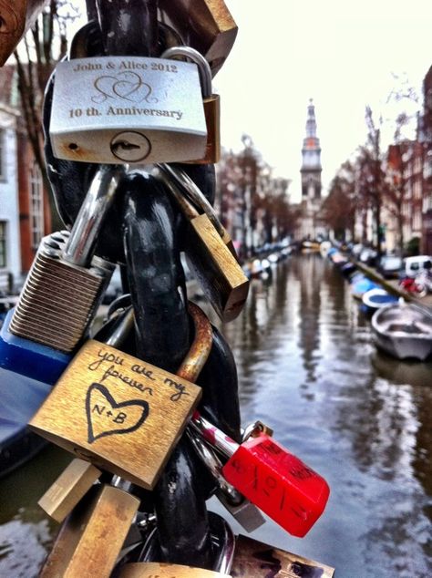 Canal Amsterdam, Love Lock Bridge, Torre Eiffel Paris, Love Locks, Lock Bridge, River Seine, I Amsterdam, Love Lock, Amsterdam Travel