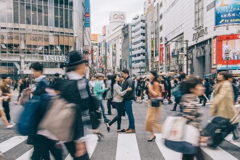 Barcelona Museum, Tokyo Photography, Shibuya Crossing, Digital Portrait Art, Japan Photo, Ap Art, Kyoto Japan, Photo Tips, Japan Travel