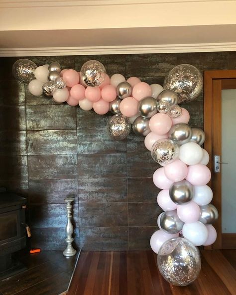 Pink Silver Balloon Garland, Silver And Pink Birthday Decorations, Light Pink Birthday, Pink Birthday Decorations, 21 Balloons, Silver Party Decorations, Balloons Galore, Ideas Cumpleaños, Silver Balloon