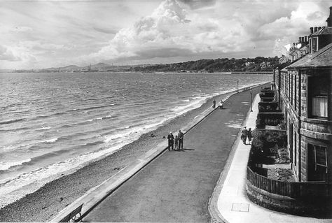 Broughty Ferry, Dundee. Broughty Ferry, Dundee Scotland, Travel Careers, Historic Photos, Glasgow Scotland, City House, Beautiful Country, Scotland Travel, My Heritage