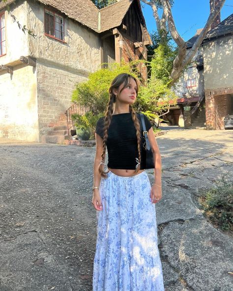 Flowery Long Skirt Outfit, Long Skirt Blue Outfit, Long Skirt And Tank Top, Long Linen Skirt Outfit, Long Flower Skirt Outfit, Blue And Tan Outfit, Long Blue Skirt Outfit, Blue Floral Skirt Outfit, Long Skirt Summer Outfit