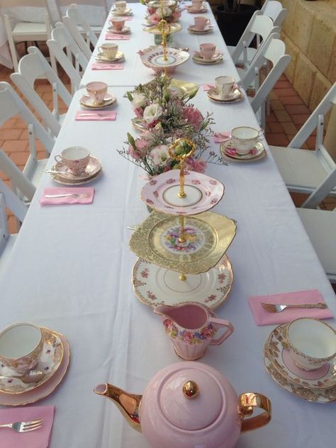 Tea Party Food Setup, Tea Party Color Scheme, Bridgerton Inspired Tea Party, Tea Party Set Up, Parisian Tea Party, Tea Party At Home, Fall Aesthetic Decor, Fall Room Inspiration, Fall Room Decor Ideas