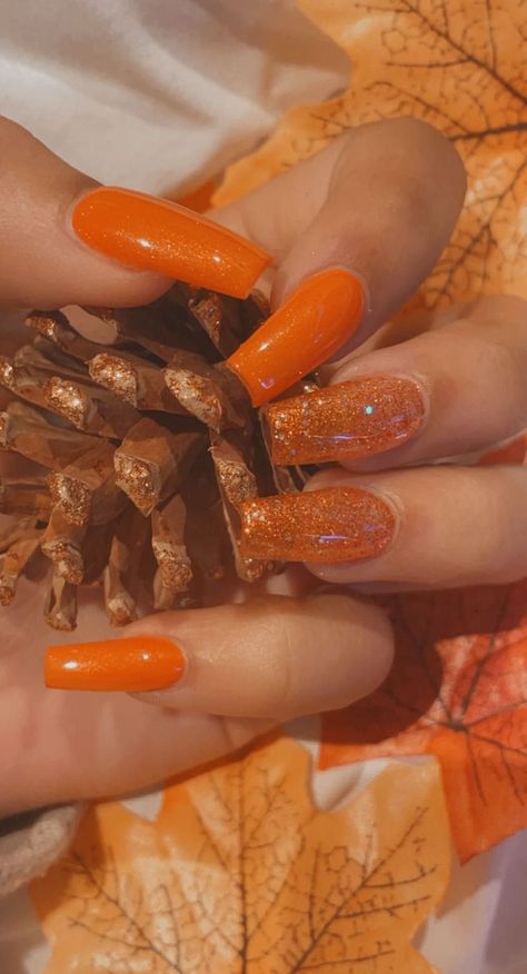 Fall Nail Inspiration, Orange Nail, Simple Fall Nails, September Nails, Fall Gel Nails, Fall Nail Art Designs, Fall Acrylic Nails, Thanksgiving Nails, Autumn Nails