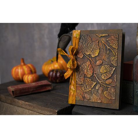 Sizzix - Tim Holtz - Halloween - 3D Texture Fades - Embossing Folder - Acorns Acorn Leaves, Fall Cards Handmade, Tim Holtz Crafts, Tim Holtz Cards, Leaf Cards, Tim Holtz Sizzix, Tree Cards, Embossed Cards, 3d Texture