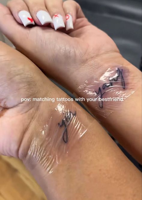 Bestie Tattoos Black Women, Baddie Bestie Tattoos, Matching Tats For Best Friends, Matching Tattoos For Best Friends Girl And Boy, Matching Tattoos Cousins Ideas, Black Best Friend Tattoos, Best Friend Tattoos For Men And Women, Matching Tattoos Black Women, Tattoo Ideas Female Matching Friends