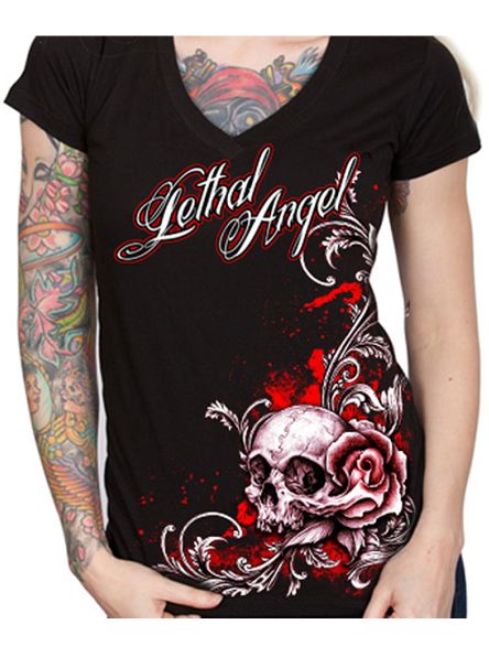 Metalhead Fashion, Skull Rose Tattoos, Rocker Outfit, Rose Skull, Tattoo Clothing, Skull Clothing, Inked Shop, Skull Tee, Cartoon Tattoos