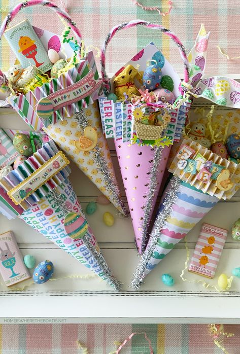 Diy Easter Treats, Easter Paper Crafts, Candy Cone, Garden Friends, Diy Easter Gifts, Easter Decorating, Sweet Cones, Easy Easter Crafts, Candy Crafts