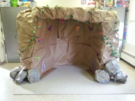 Christmas Cave Ideas, Christmas Cave, Cave Quest Vbs, Cave Quest, Theatre Crafts, Diy Christmas Fireplace, Jungle Crafts, Bible Crafts Sunday School, Children's Church Crafts