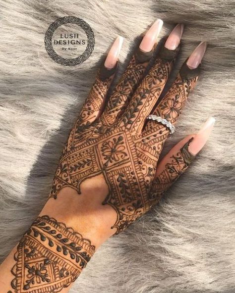 Moroccan Mehndi Moroccan Mehendi Designs, Middle Eastern Henna, Henna Designs Moroccan, Modele Henna Main, Moroccan Mehndi Design, Moroccan Mehendi, Moroccan Tattoo, Moroccan Henna Designs, Morocco Henna