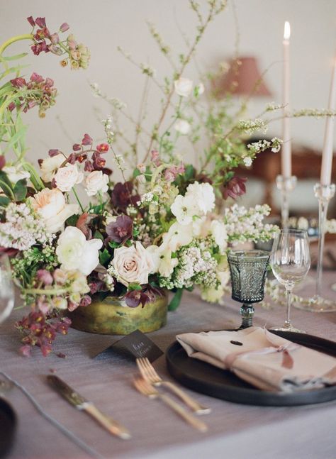 Simple & modern wedding inspiration in plum & ivory | British Columbia Wedding Inspiration | Gallery | Item 35 British Columbia Wedding, Simple Modern Wedding, Columbia Wedding, Flourish Calligraphy, Monet Inspired, Plum Wedding, Tablescape Inspiration, Modern Wedding Inspiration, Floral Arrangements Wedding