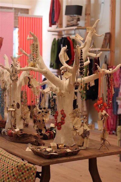 Lots of great display ideas for Jewlery care of lots of pincers on Pinterest. Paper Mache Tree, Jewerly Display, Jewerly Displays, Jewelry Display Ideas, Diy Jewelry Display, Craft Fair Displays, Craft Display, Jewelry Organizer Diy, Craft Show Displays