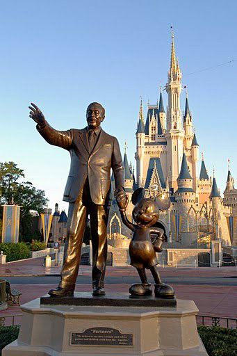 disney world <3 Walter Elias Disney, Disney Fanatic, Disney Magic Kingdom, Disney Castle, Disney Lover, Happiest Place On Earth, Disney World Resorts, Disney Pictures, Disney Love