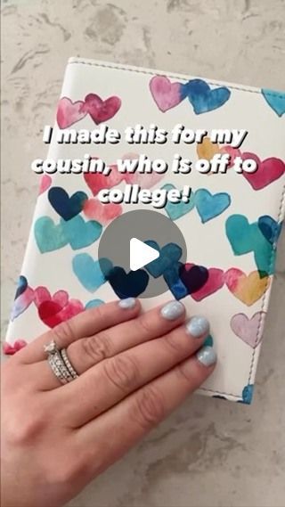 Grown & Flown®️ on Instagram: "What a great off-to-college gift! 👏 Credit: @mrs.legasse" Gift Card Presentation, Diy Graduation Gifts, Gift Containers, Off To College, Cousin Gifts, Diy Gifts For Kids, Family Ideas, Birthday Crafts, Graduation Diy