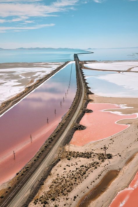 The Great Salt Lake Utah, The Great Salt Lake, Salt Lake City Aesthetic, Salt Lake City Utah Aesthetic, Salt Lake City Utah Winter, Silver Lake Utah, Great Salt Lake Utah, Utah Resorts, Utah Salt Lake City