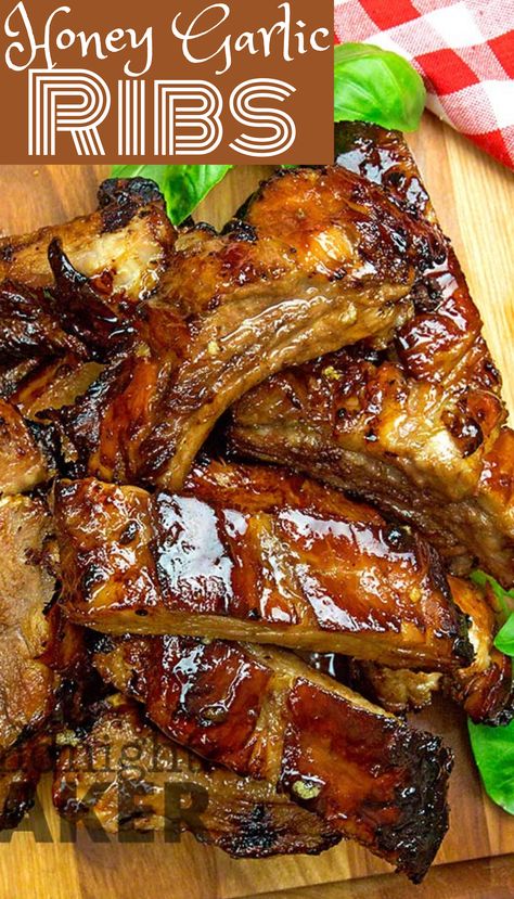 Essen, Beef Rib Meal Ideas, Rib Glaze Recipes, Honey Ribs Recipe, Garlic Ribs Recipe, Sticky Ribs Recipe, Garlic Ribs, Ribs Recipe Oven, Honey Garlic Ribs