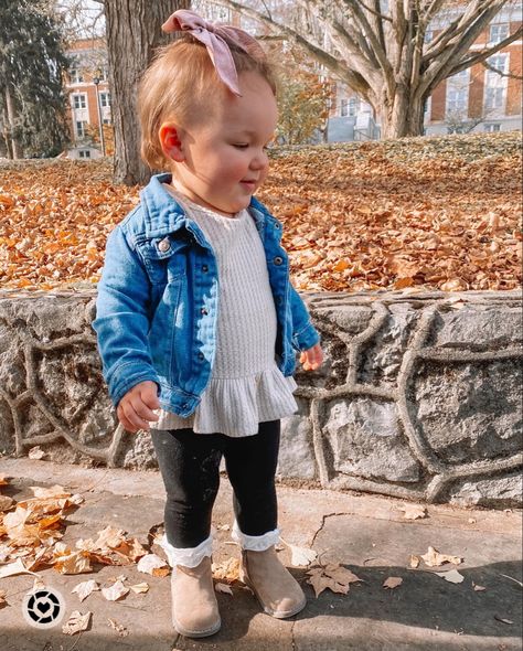 Toddler Ruffle Socks Outfit, Toddler Girl Fall Outfit Ideas, Toddler Girls Fall Outfits, Toddler Uggs Outfit, Toddler Girl Fall Fashion, Toddler Fall Pictures, Newborn Fall Outfits, One Year Old Outfits, Baby Pumpkin Patch Outfit