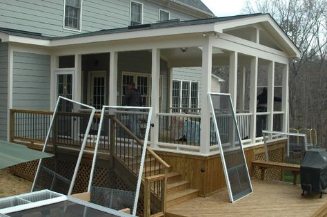 screened in porch ideas | ... porch is smaller. We don't want a knee wall. Will use Ezebreeze vinyl Screened In Porch Ideas, Screened In Porch Diy, Porch Kits, Screened Porch Designs, Screened Porches, Balkon Decor, Screened In Deck, Porch Plans, Building A Porch