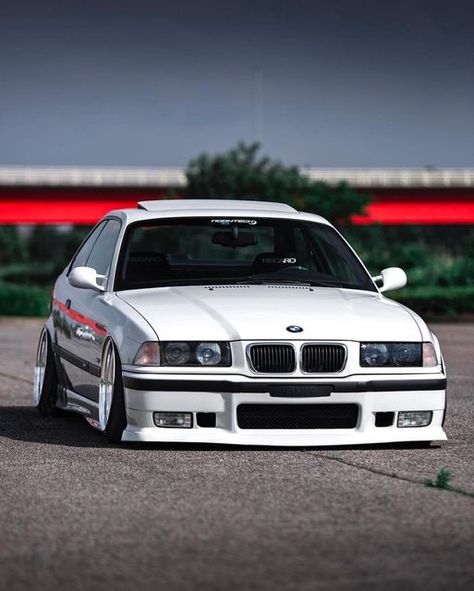 E36 hub on Instagram: "Simple is Always best. German body & Japanese stance. The perfect combination 🔥🇯🇵🤍 🏎️: @aichan_m3 📸: @hyf36 @km_performance #e36hub E36HUB SPONSORS : @k2industries @initial_clip @dtmfiberwerkz . . . #bmw #bmwe36 #bmwgram #carporn #e36 #bmwm3 #cars #wheels #drift #car #superstreet #carlifestyle #supercars #m3 #stance #passion #drifting #power #streetdrifting #projectcar #mpower #carsofinstagram #fastcar #90s #e36sedan #bmwmotorsport #bimmer #widebody #fitment" Bmw E36 Drift Car, Bmw E36 Stance, Bmw E36 Sedan, 90s Bmw, Motor Aesthetic, Bmw E36 Drift, Initial Clip, Bmw Compact, Car References