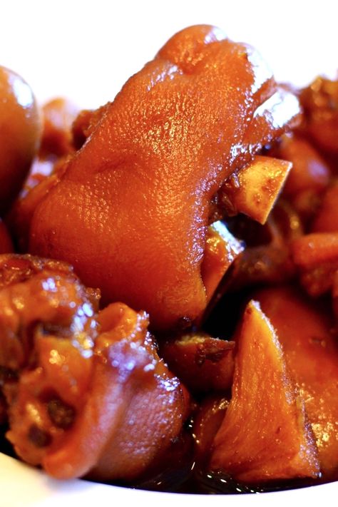 Pork Trotters Chinese Recipe, Braised Pig Trotter, Pigs Trotters Recipe, Pig Feet Instant Pot, Pigs Feet Recipe Slow Cooker, Pig Trotters Recipes, Pigfeet Recipes, Baked Pig Feet Recipe, Pork Trotters Recipe