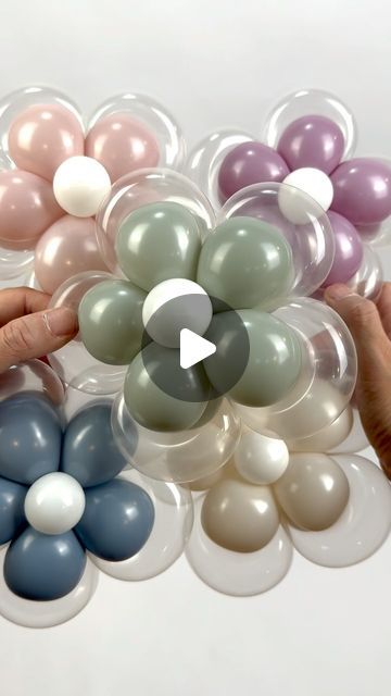 Balloon Modelling Step By Step, Balloon Bowls Diy, Balloon Flower Bouquet Tutorial, How To Make Flower With Balloon, Flowers Out Of Balloons, Balloon Flowers Bouquet, Balloon Flower Arch, Baby Ballons, Balloon Sculptures Diy