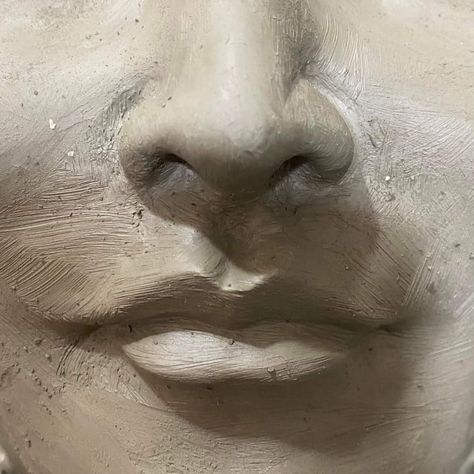 Hair Sculpture Clay, Clay Nose Sculpture, Sculpted Faces Clay, Sculpture Face Clay, Sculpting Eyes In Clay, Face Sculpting Clay, Ceramic Masks Ideas Faces, Clay Mask Art Ideas, Polymer Clay Sculpture Ideas For Beginners