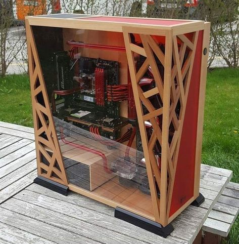 Diy Pc Case Ideas Custom Pc, Wood Computer Case, Diy Computer Case, Diy Pc Case, Wall Mounted Pc, Custom Computer Case, Diy Pc, Computer Diy, Table Pc