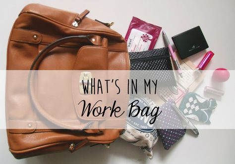 What's In My Work Bag What To Pack In Your Work Bag, Work Bag Must Haves, Work Bag Checklist, Pack Work Bag, What To Pack In Work Bag, Work Bag Essentials The Office, Boss Mom Aesthetic, Office Bag Essentials, Casual Work Bag