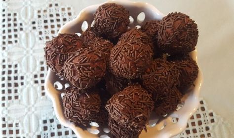 German Rum Balls Recipe from All Tastes German | A German Girl in America Rum Balls Recipe, European Desserts, Dove Dark Chocolate, German Christmas Traditions, German Cooking, Holy Cannoli, German Desserts, Rum Balls, German Christmas Markets