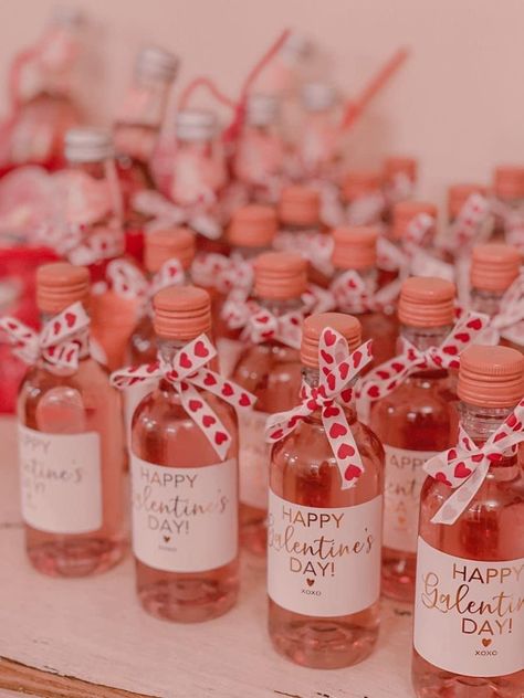 Pink And Red Food Ideas, Glanetines Day Party, Boutique Galentines Event, Valentines Day Friends Party, Valentine’s Day Party Favors, Galentines Day Celebration, Valentine’s Day Event Ideas, Galentines Party Goodie Bags, Elegant Galentines Party