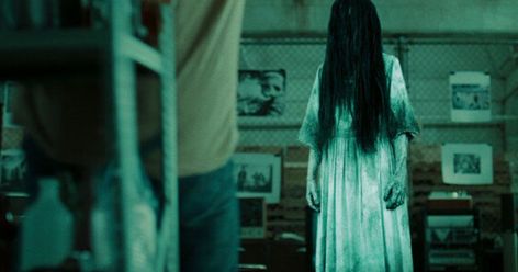 Remember The Scary Girl From 'The Ring'? This Is What She Looks Like Now Samara Morgan, Creepy Halloween Costumes, Paranormal Stories, Ghost Movies, Creepy Movies, Lilo Und Stitch, Creepy Kids, The Grudge, Japanese Horror