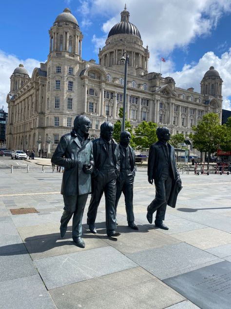 liverpool uk destinations itinerary tourism things to do day trip winter aesthetic the beatles Liverpool England Aesthetic, Liverpool City Aesthetic, Liverpool Aesthetic, Ireland Roadtrip, Road Trip Uk, Liverpool Town, Traveling Aesthetic, Ireland Road Trip, England Aesthetic