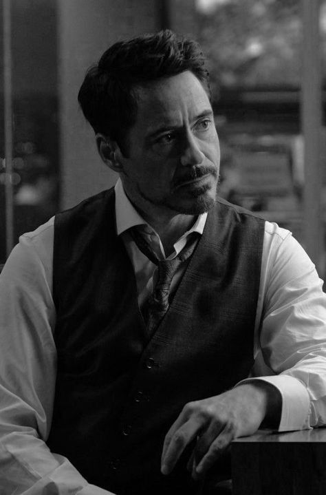 Robert Downey Jr Black And White, Tony Stark Pics, Tony Stark Black And White, Rdj Black And White, Robert Downey Jr Aesthetic, Rdj Aesthetic, Robert Downey Jr Wallpaper, Tony Stark Aesthetic, Tony Stark Wallpaper