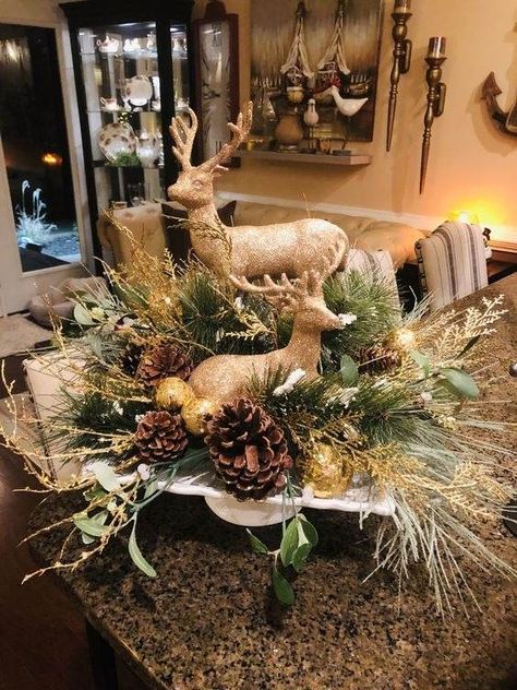 Deer Christmas Centerpiece, Diy Wooden Deer Christmas Decorations, Christmas Decor With Deer Antlers, Deer Centerpiece Ideas, Deer Antler Christmas Decor, Reindeer Centerpieces, Antler Christmas Decor, Gold Christmas Tree Ideas, Christmas Deer Decorations