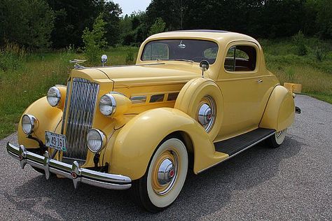 1937 Packard 120 Coupe Mobil Mustang, Packard Cars, Retro Auto, Cool Old Cars, Vw Bugs, Cars Classic, Vintage Vehicles, American Classic Cars, Retro Car