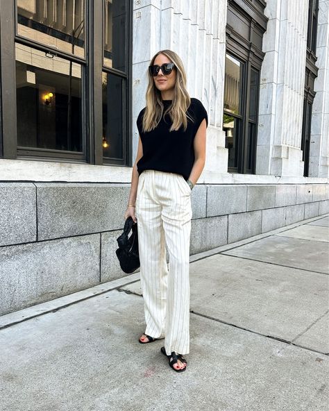 Stripe Trousers Outfit, Summer Trousers Outfits, White Striped Pants Outfit, Striped Trousers Outfit, Trousers Outfit Summer, Work Outfit Summer, Black Trousers Outfit, Spring Office Outfits, Summer Work Outfit